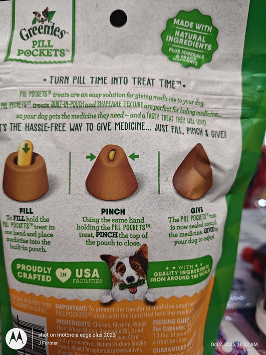 Greenies Pill Pockets for dogs, natural ingredients, easy to fill and give medication.