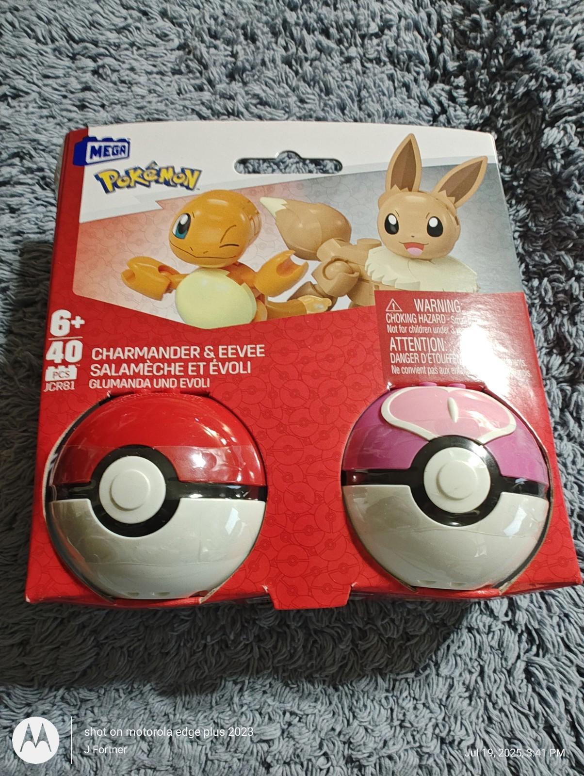 MEGA Pokémon Action Figure Building Toys Set, Poké Ball 2-Pack, Charmander and