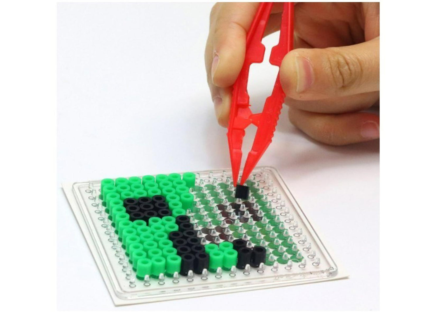 Minecraft Pixel Creations Bead Kit 2500 Beads with Pegboards & Templates New