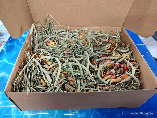 Fun & Forage Box "No More Boredom" Box - Chinchillas, Guinea Pigs, Rabbits 26 OZ BOX
