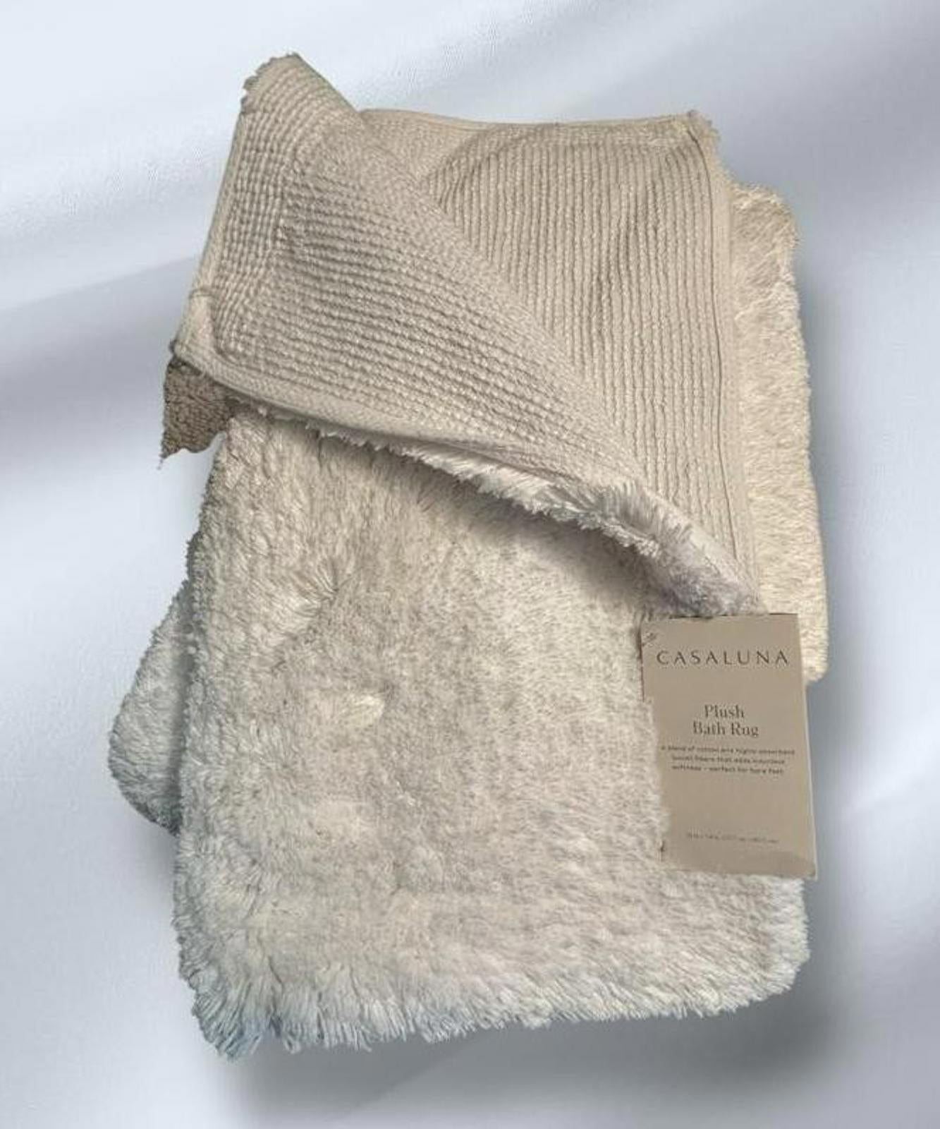 New Casaluna Plush Bath Rug White 24" 40" Inches Soft 60% /40% Blend