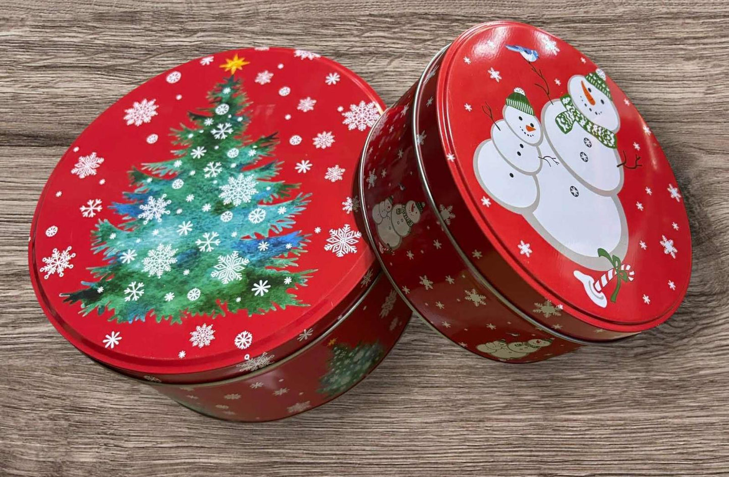 4 Treat Tins Christmas Holiday Treat's etc 2 of 6" and 2 of 8"