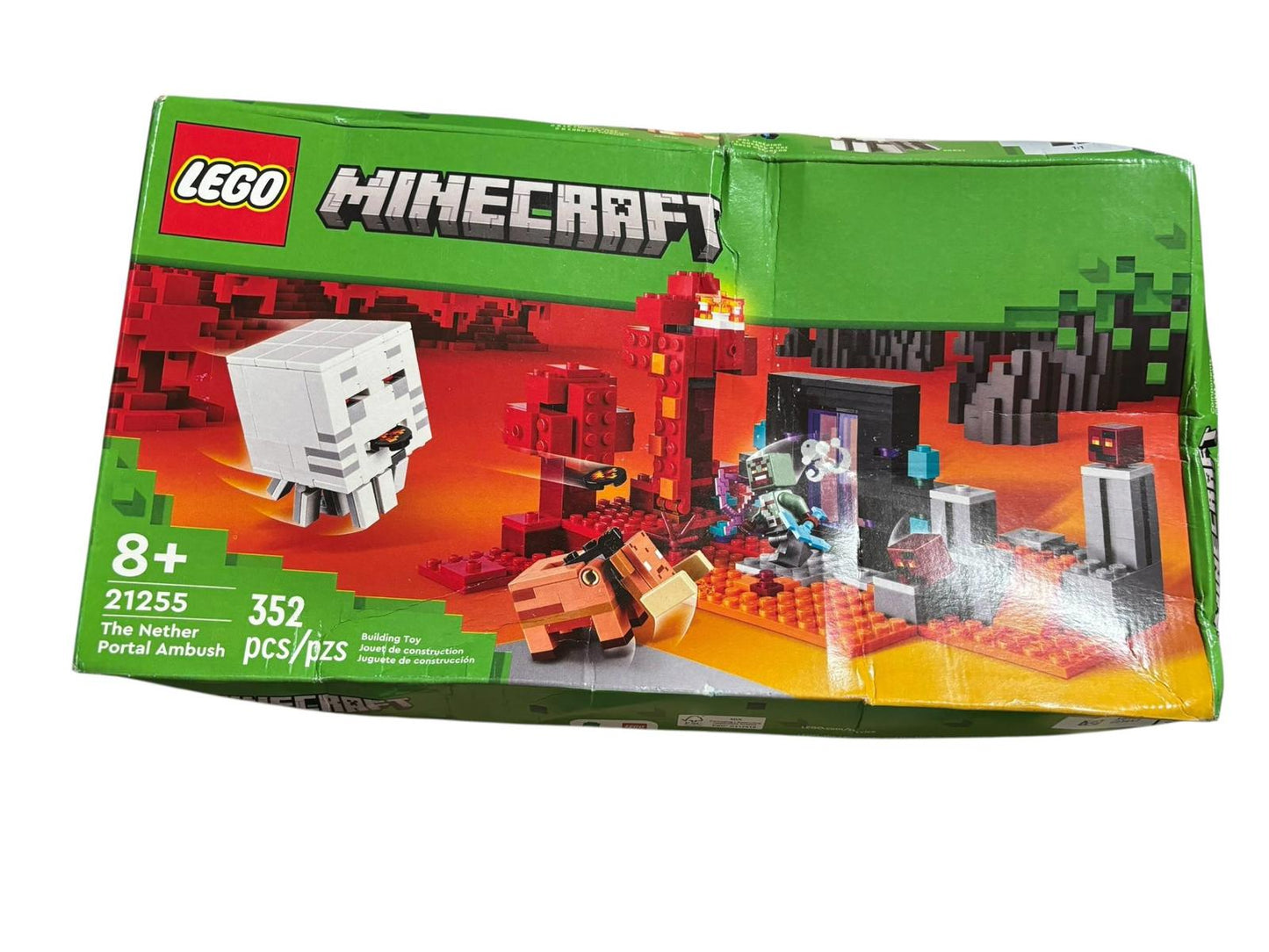 Minecraft The Nether Portal Ambush Building Toy 21255 Legos New in Box