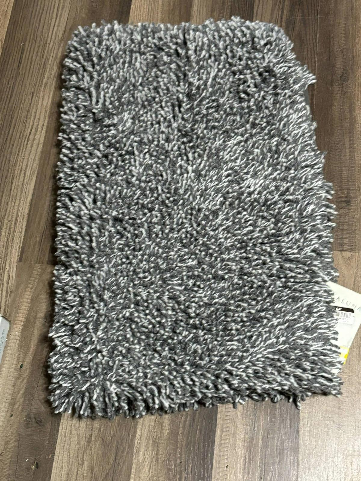 Casaluna Mélange Looped Bath Rug in Gray 100% Cotton 21” x 34”