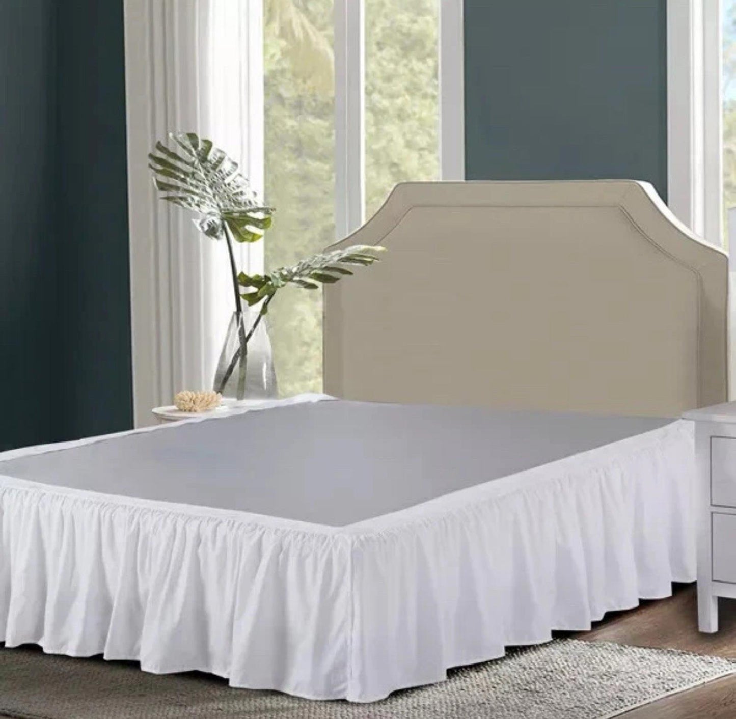 Magic Skirt Ruffled Bed Skirt White, King, 15” Drop Length Split Corner