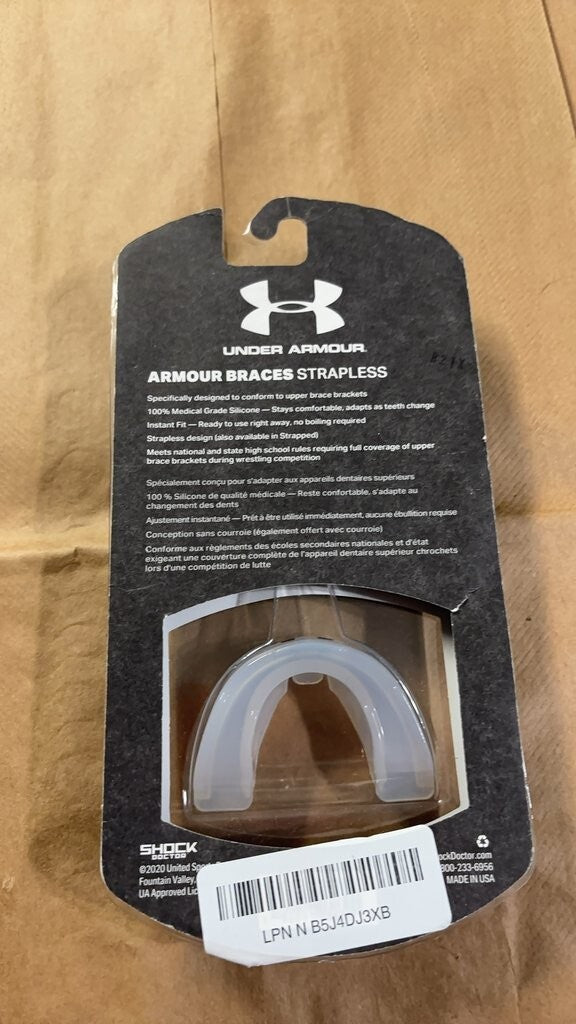 Under Armour Armour Braces Strapless Mouthguard New in package
