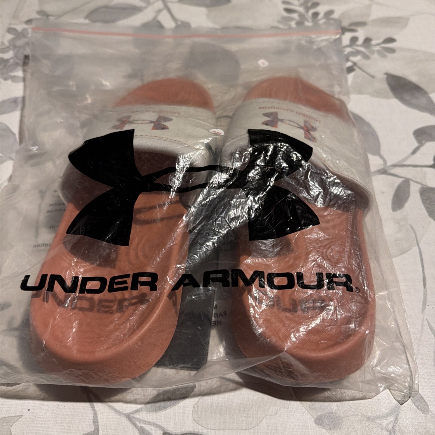 Under Armour Women's Ignite Select, Size 9 Canyon Pink/Summit White/Canyon Pink,