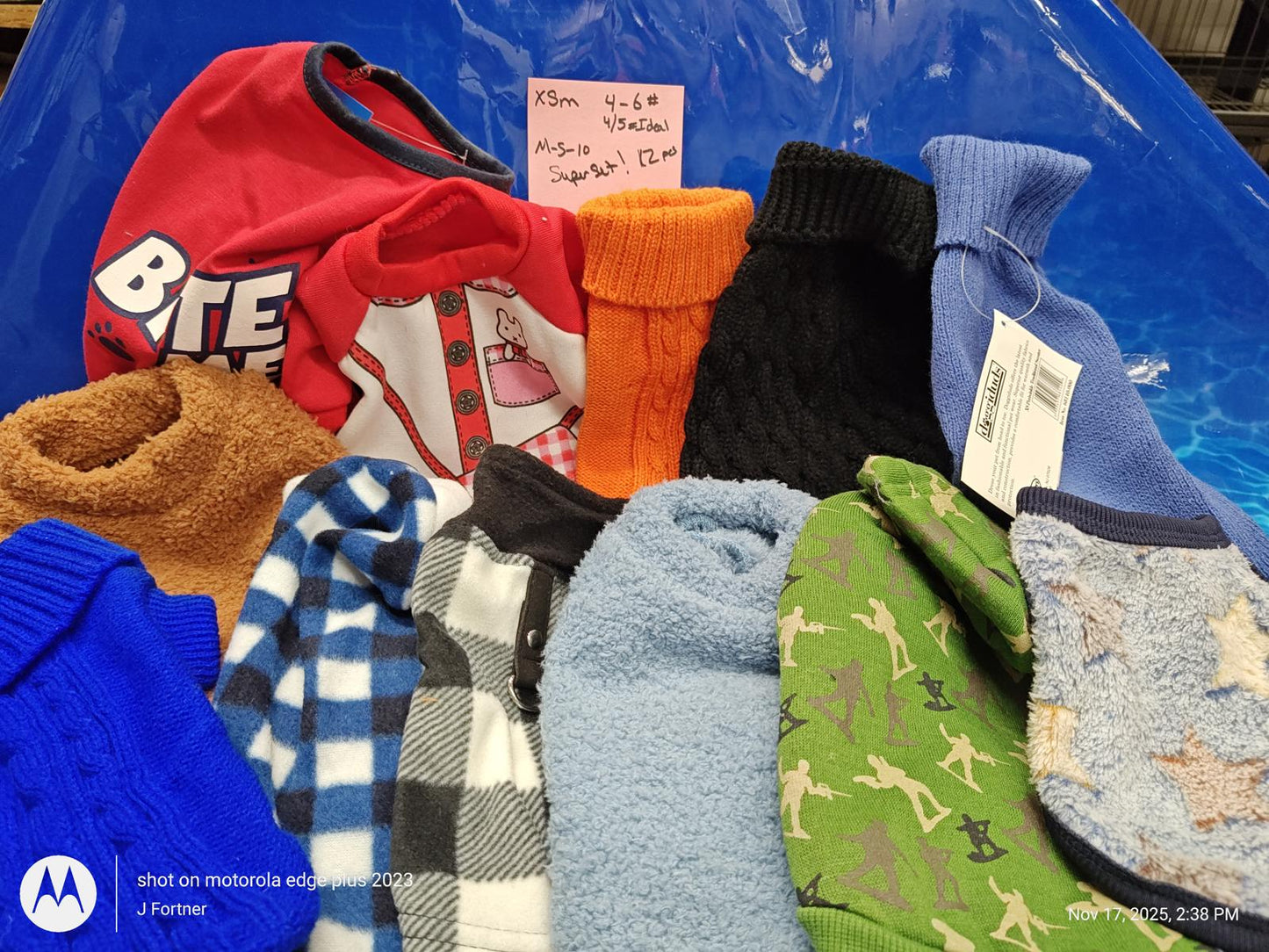 Dog Outfit Bundle ( Xtra Small 4 to 6 Pound Pets ) Brand New Save with a BundlE