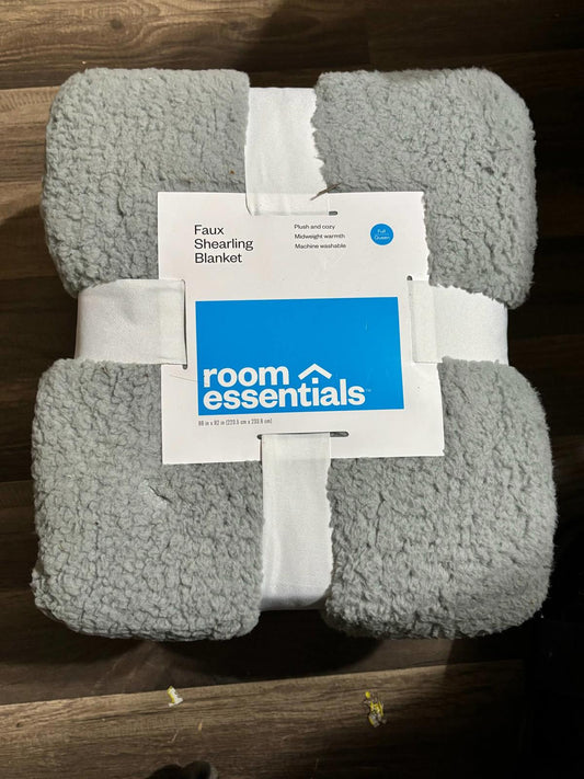 Full / Queen Sherpa Faux Shearling Blanket Gray Room Essentials blanket