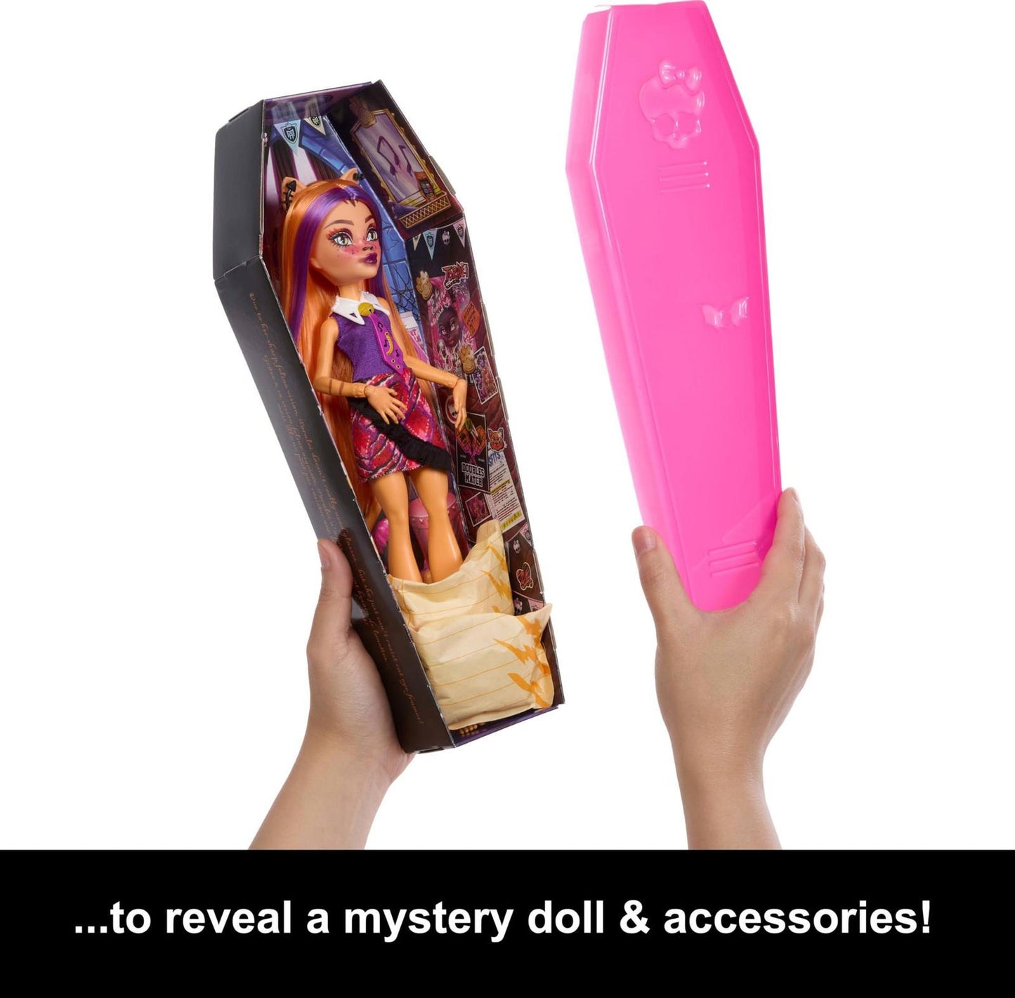 Monster High Buried Secrets Dolls and Accessories, Cozy Creepover Theme with...