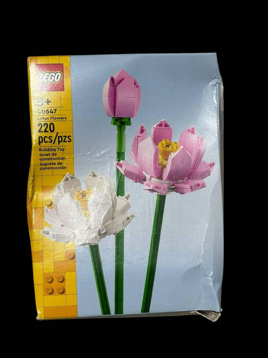 LEGO Botanicals: Lotus Flowers (40647) - New and Unopened small Box Damage
