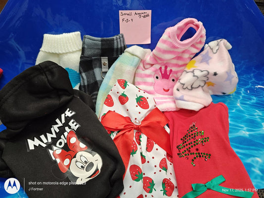 Dog Outfit Bundle ( Small 5 to 8 Pound Pets ) Brand New Save with a Bundle