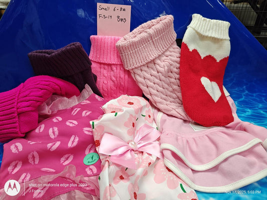 Dog Outfit Bundle ( Small 6 to 8 Pound Pets ) Brand New Save with a Bundle