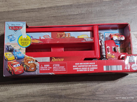 Disney Pixar Cars Mini Racers Mack Mini Racer Hauler + Lightning McQueen NIB