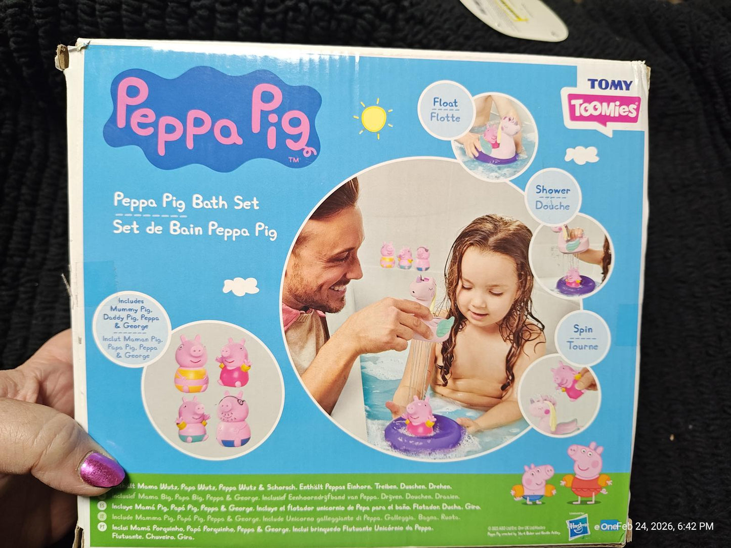 Peppa Pig Bath Set featuring colorful figures and accessories for fun bath time play.