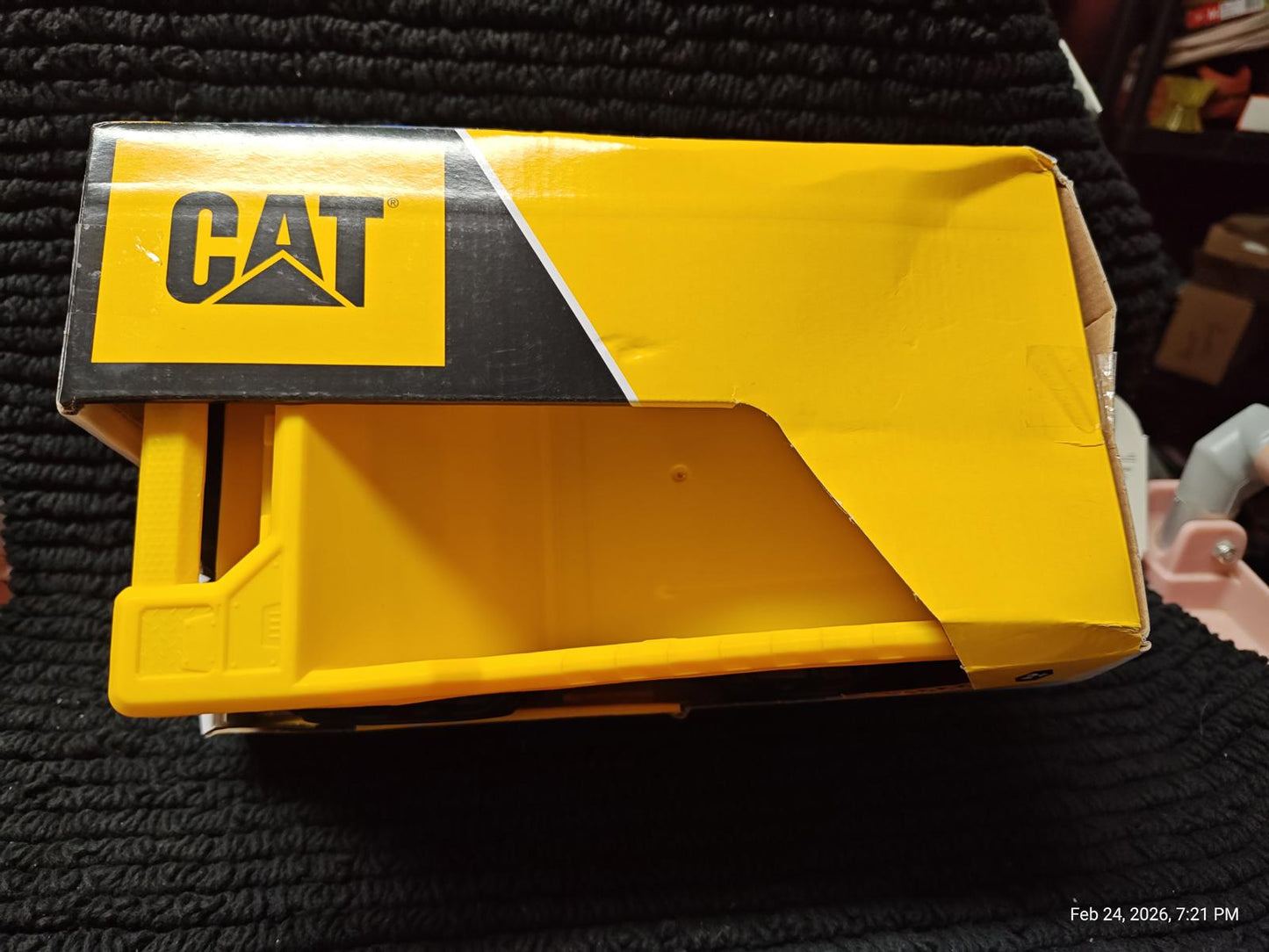 CAT Construction Crew Dump Truck Caterpillar Tough Tracks Indoor Outdoor Toy