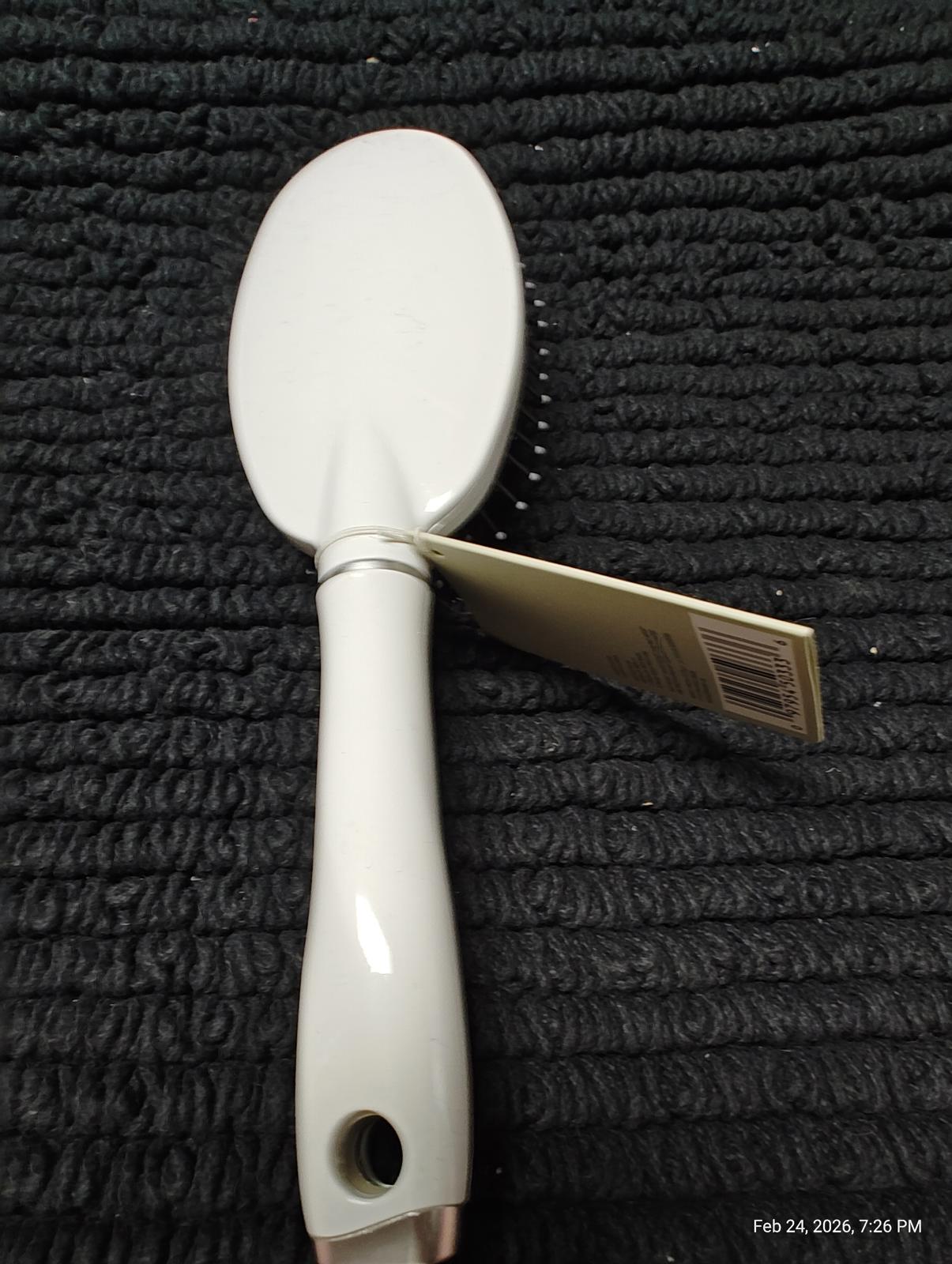 Hair Brush Hot Tools Pro Artist White Gold Collection Round Cushion  Brush