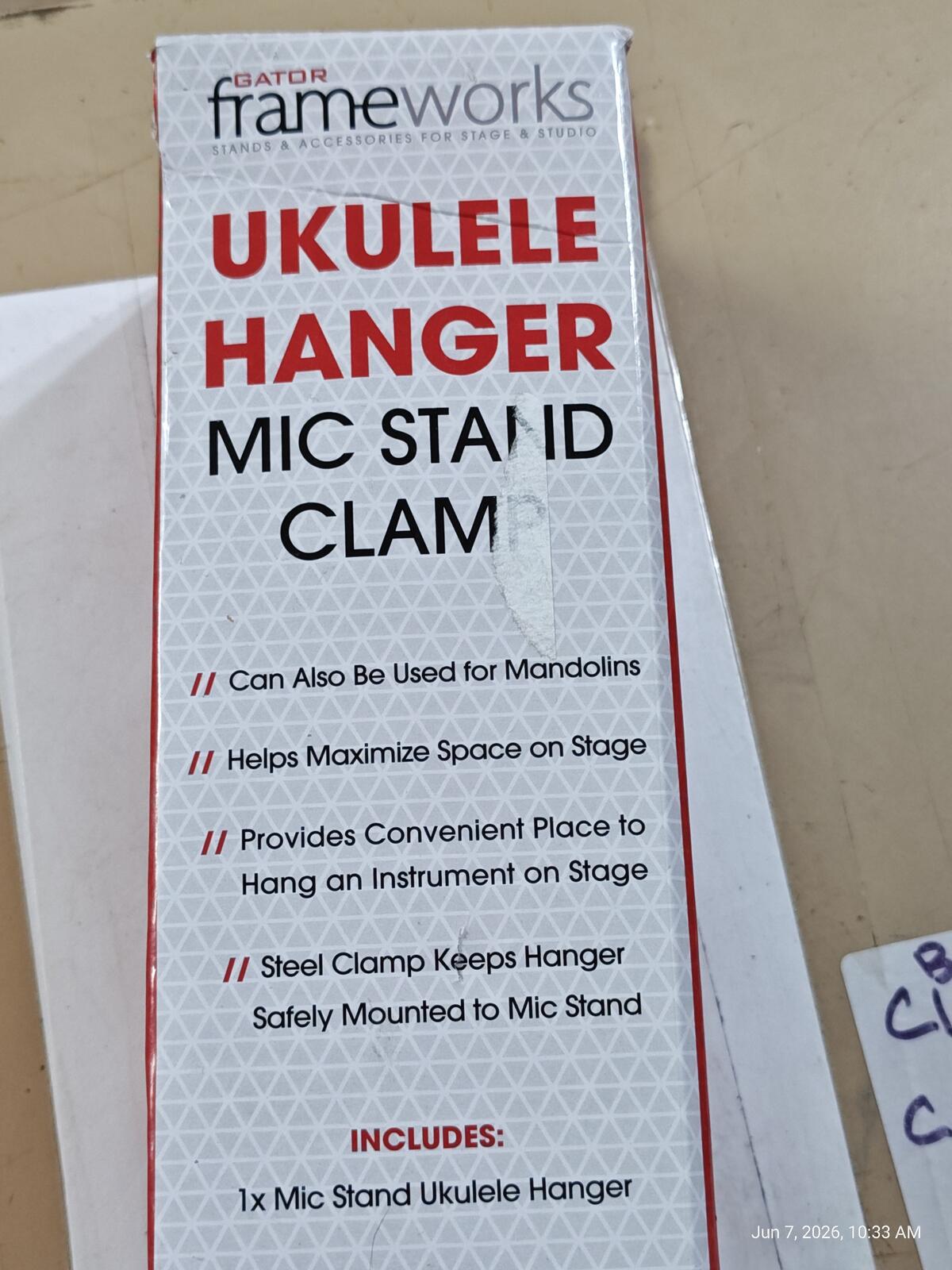 Gator  Uke/Mando Hanger Attachment w/ Clamp for Mic Stand
