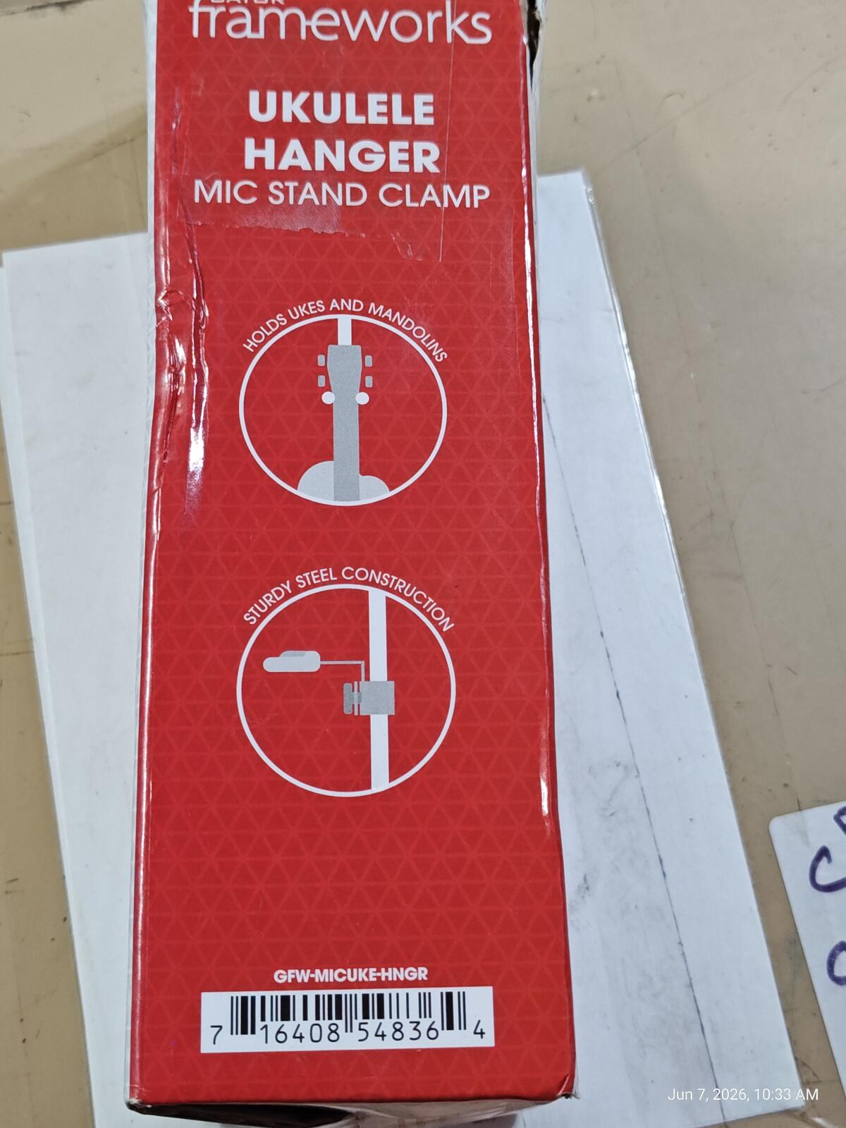 Gator  Uke/Mando Hanger Attachment w/ Clamp for Mic Stand