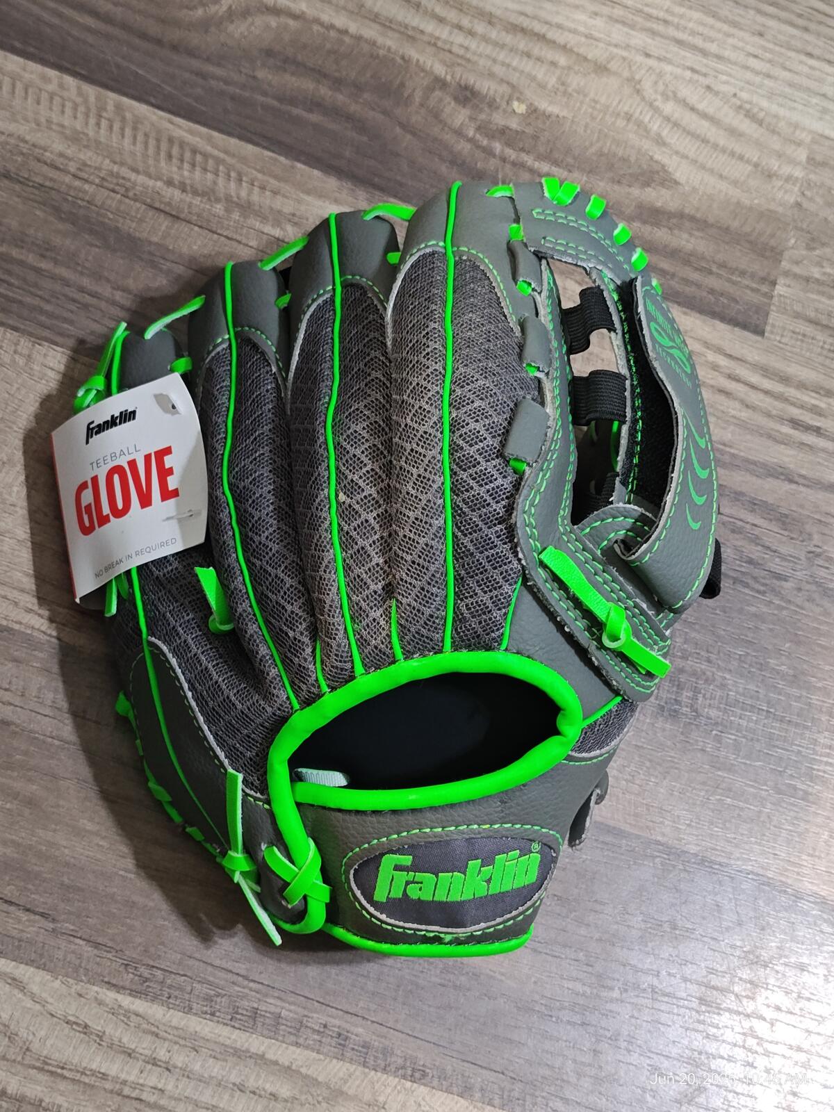 Franklin Fielding Glove 10.5 inch Tee Ball Gray and Green Glove New with Tags
