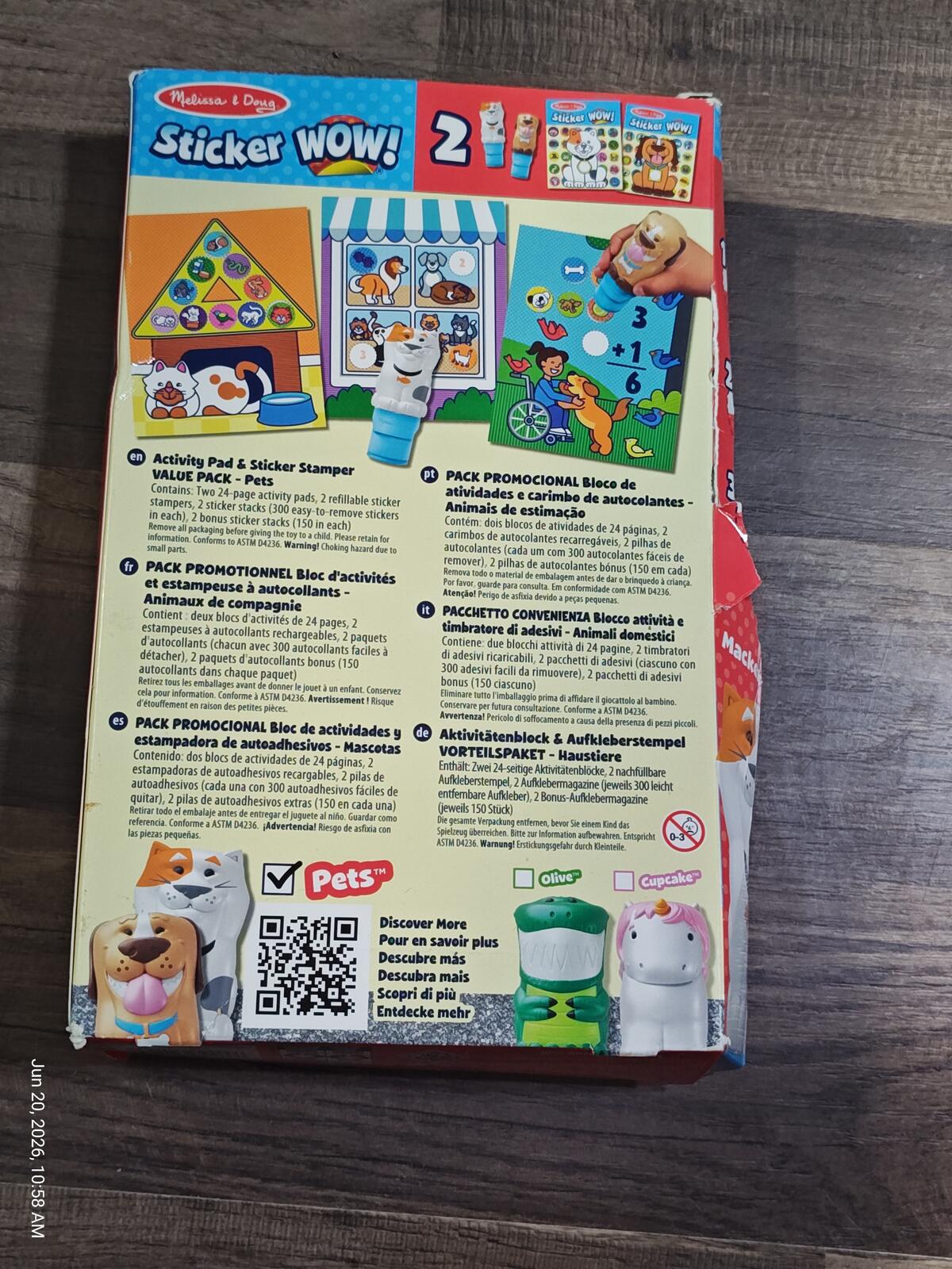 Melissa & Doug Sticker WOW Pets Activity Set Value 900 Stickers 48 Pages