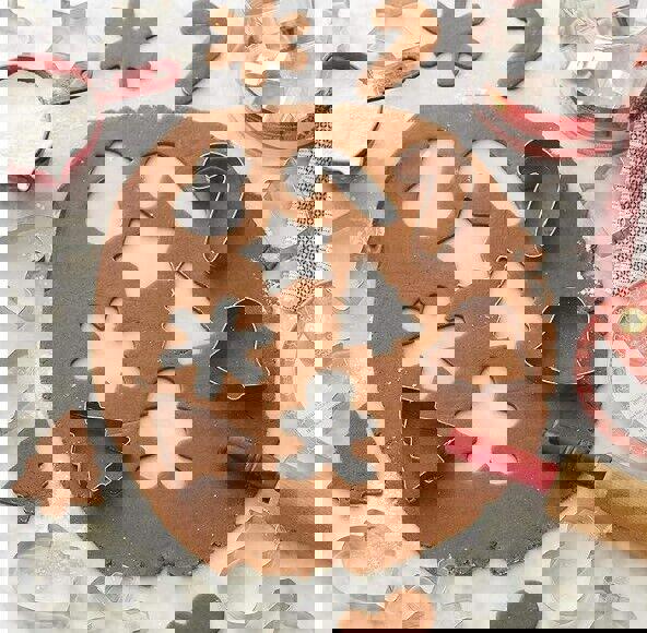 New Wilton Holiday 18-Pc Christmas Cookie Cutter Set Metal Angel Star Tree