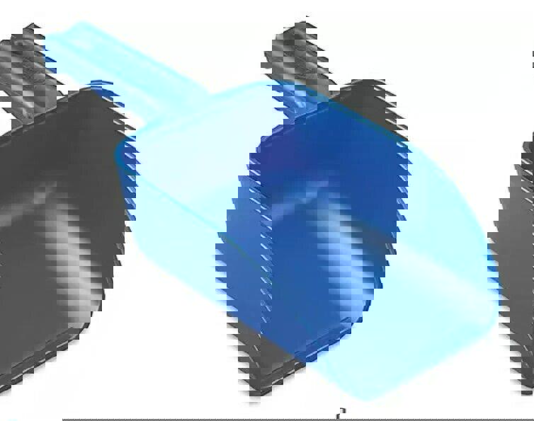 Deluxe Pet food Scoop Measurement on scoop 1/2 cup to 2 cups