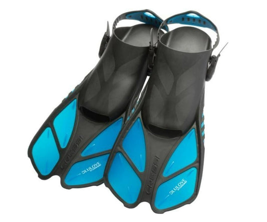 Blue and black diving fins designed for comfort and performance.