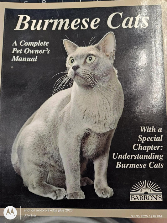 Burmese Cats manual cover featuring a gray Burmese cat with bright eyes.