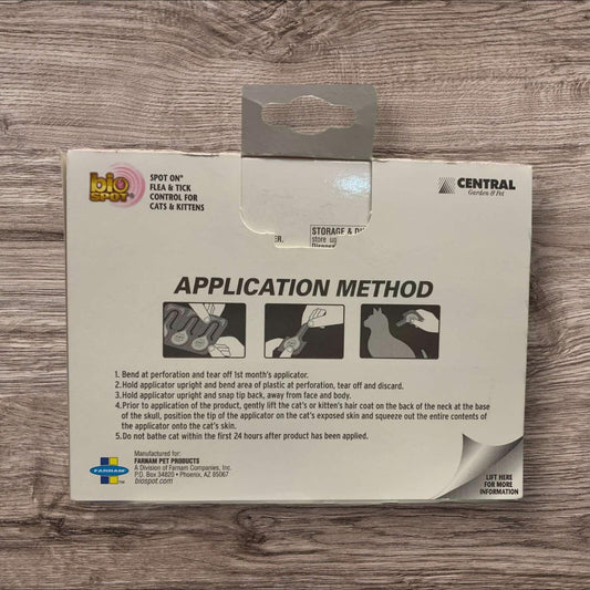 Central application method instructions for pet care products, featuring step-by-step visuals.