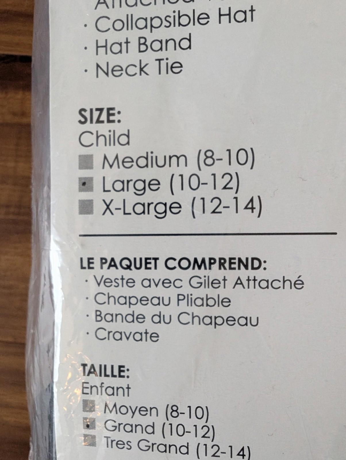 Collapsible hat for children in medium size, includes neck tie and hat band.