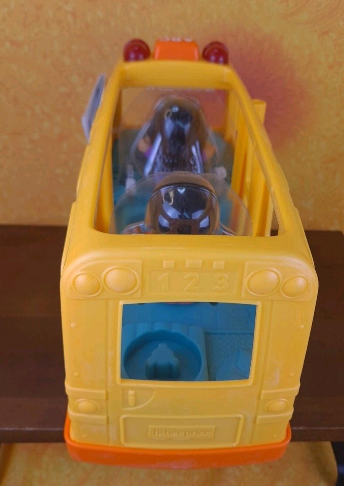 Fisher Price Little People School Bus Brand ABC With Two Figures New