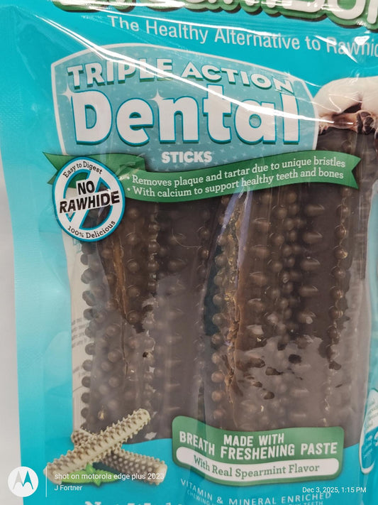 Dental Sticks by Bamboo, triple action dental care for dogs, removes plaque and tartar with spearmint flavor.
