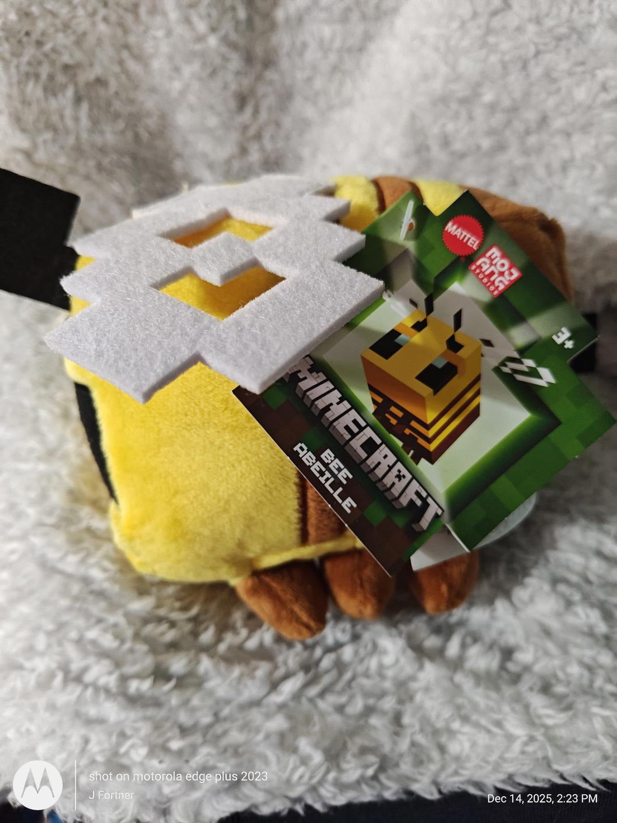 Minecraft 8" Bee Abeille Plush Stuffed Animal Figure