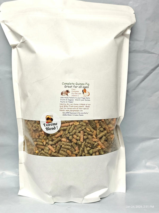 Extreme Blend dog food featuring a mix of kibble in a resealable bag.