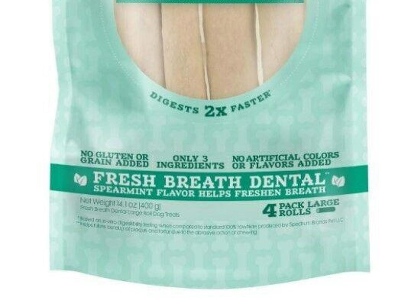 Fresh Breath Dental dog treats in spearmint flavor for freshening breath, 4 pack.
