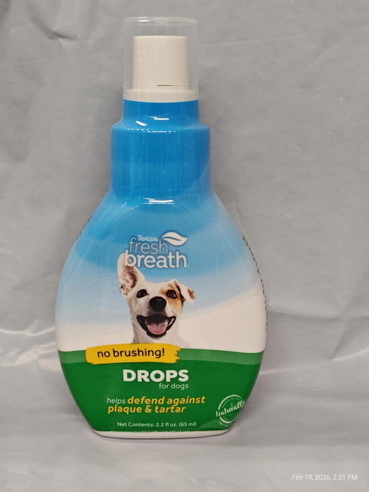 Fresh Breath Drops for dogs help defend against plaque and tartar without brushing.