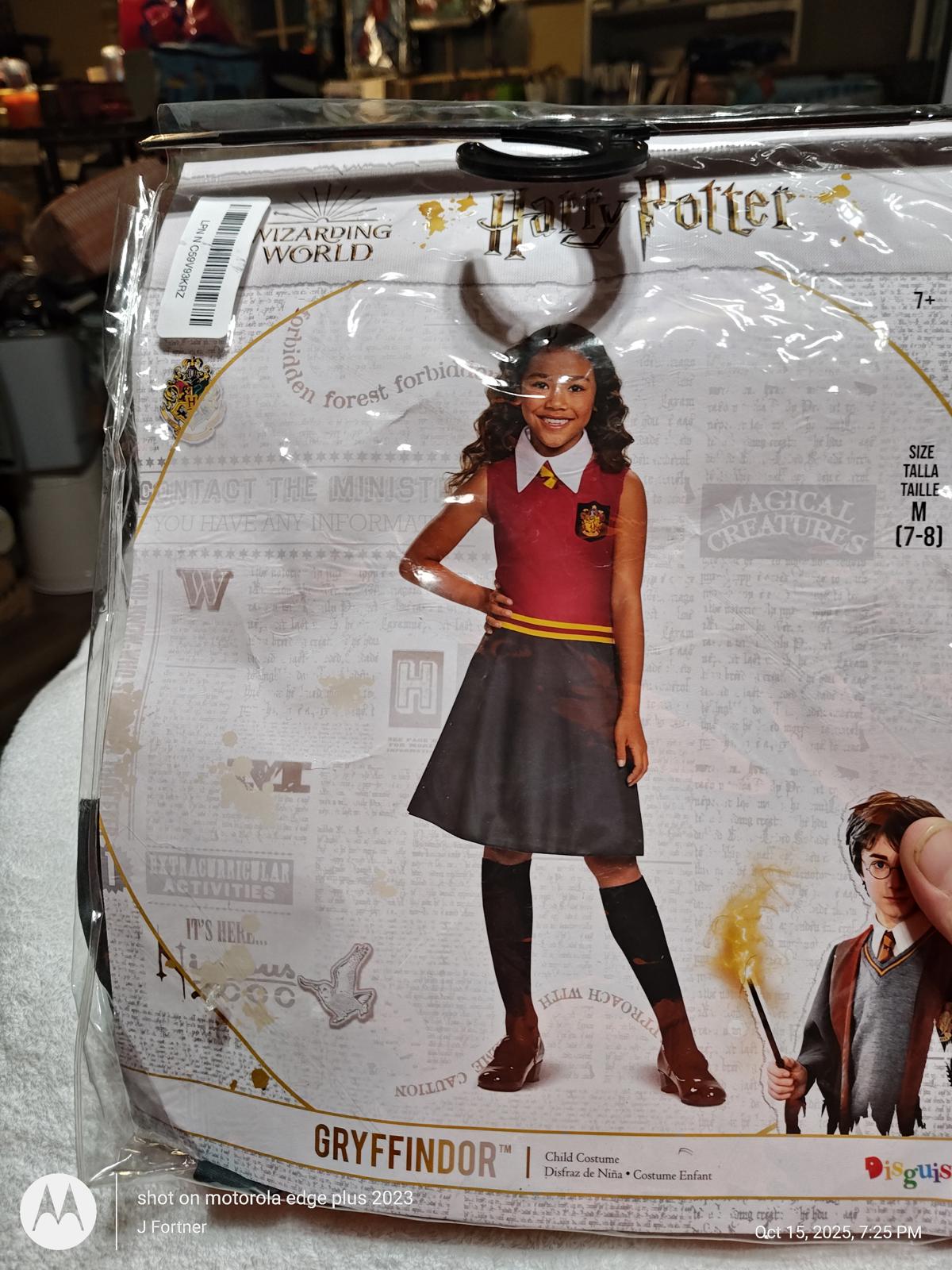 Gryffindor costume featuring a red vest and gray skirt for kids, inspired by Harry Potter.