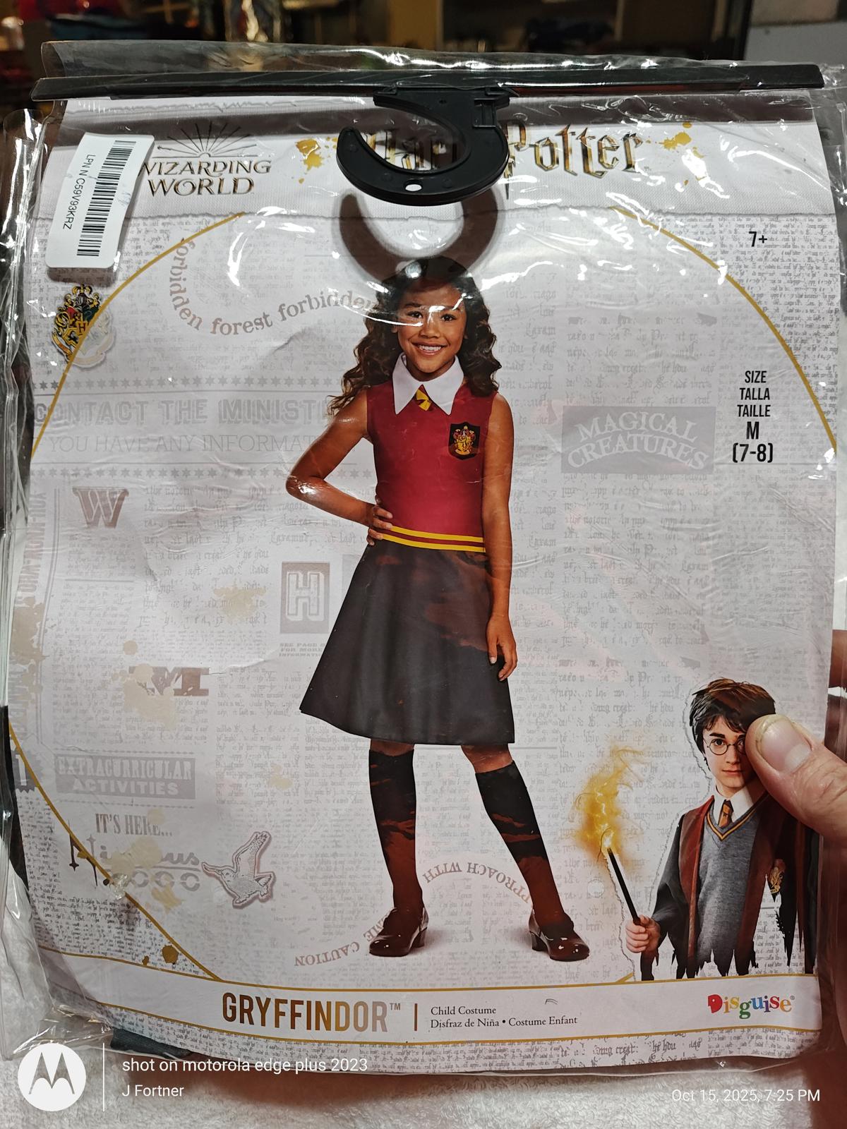 Gryffindor costume featuring a red sweater and skirt, perfect for Harry Potter fans.