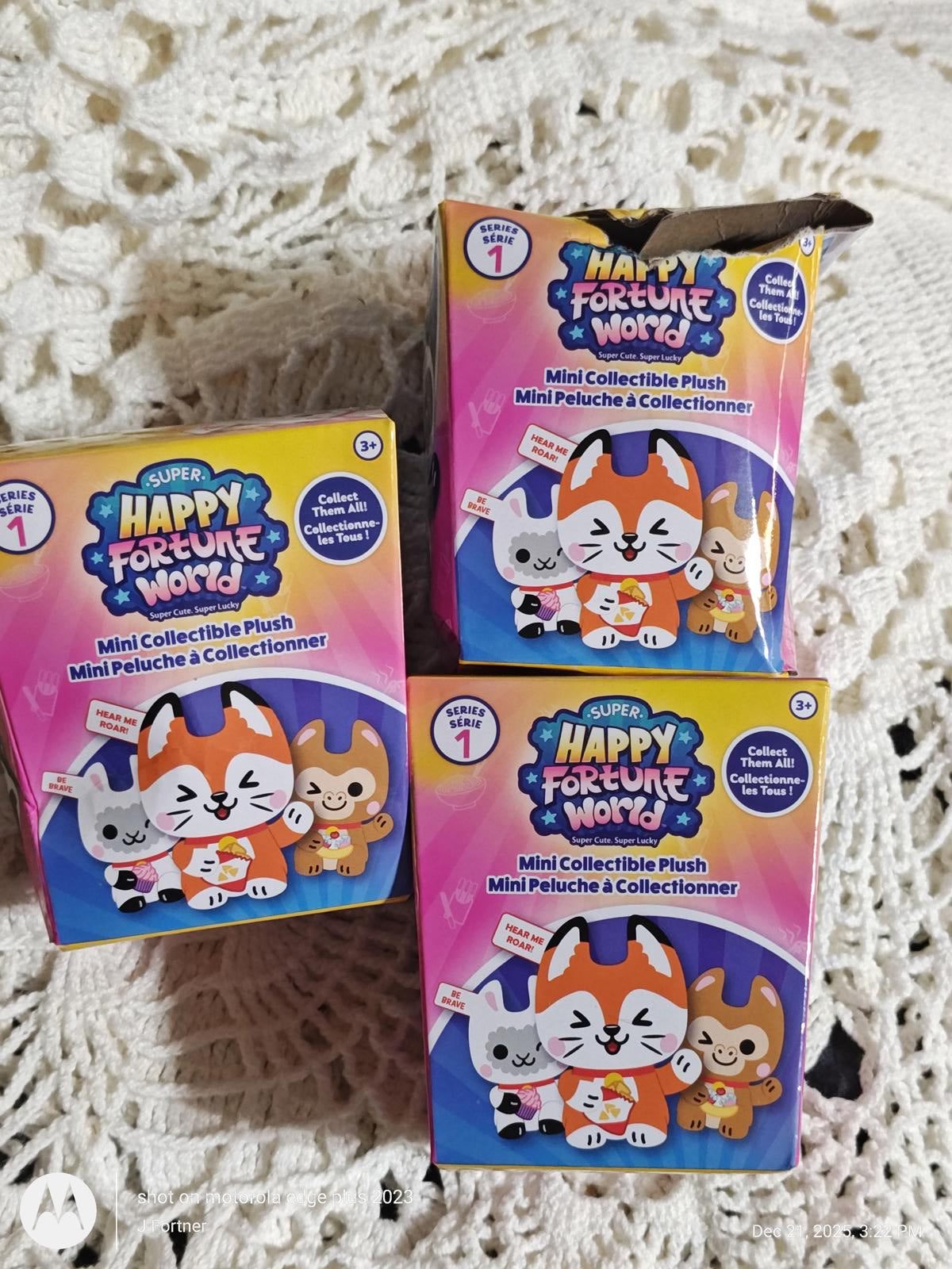 Happy Fortune World mini collectible plush set featuring cute animal characters.