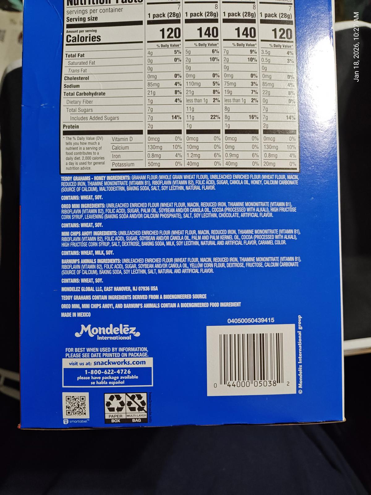 Snack pack nutritional information for Oreo cookies, featuring calorie details and ingredients.