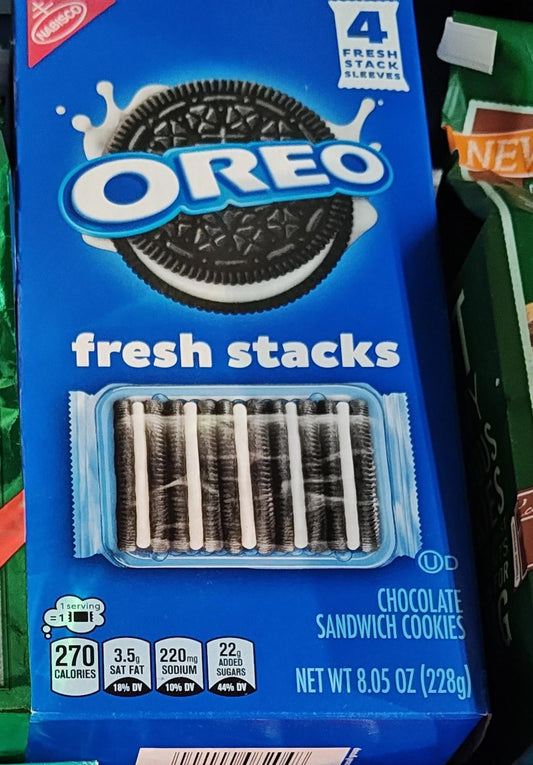 OREO fresh stacks featuring chocolate sandwich cookies in a blue packaging.