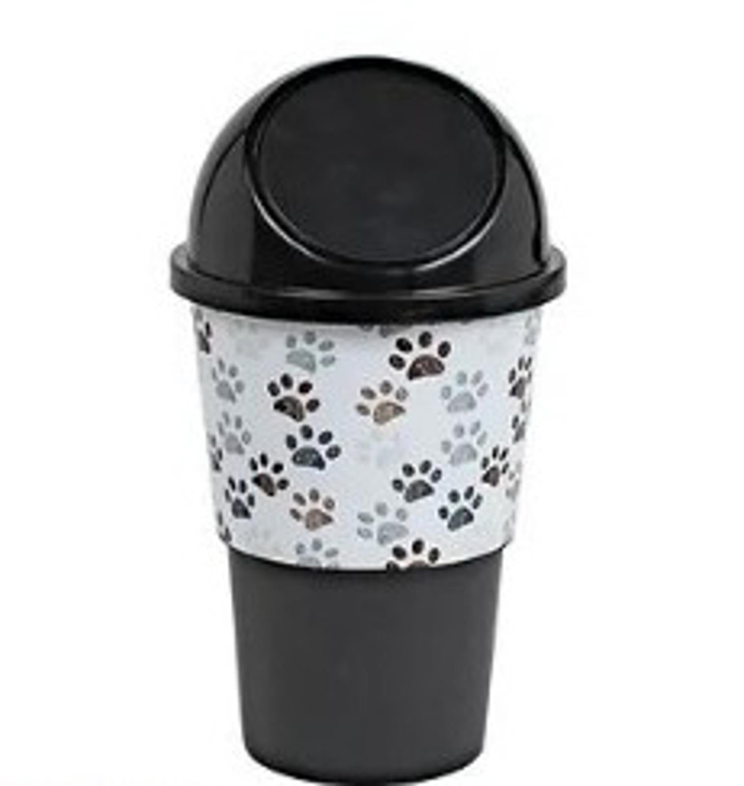 Pet Paw Print Travel Mug featuring a black lid and paw print design.