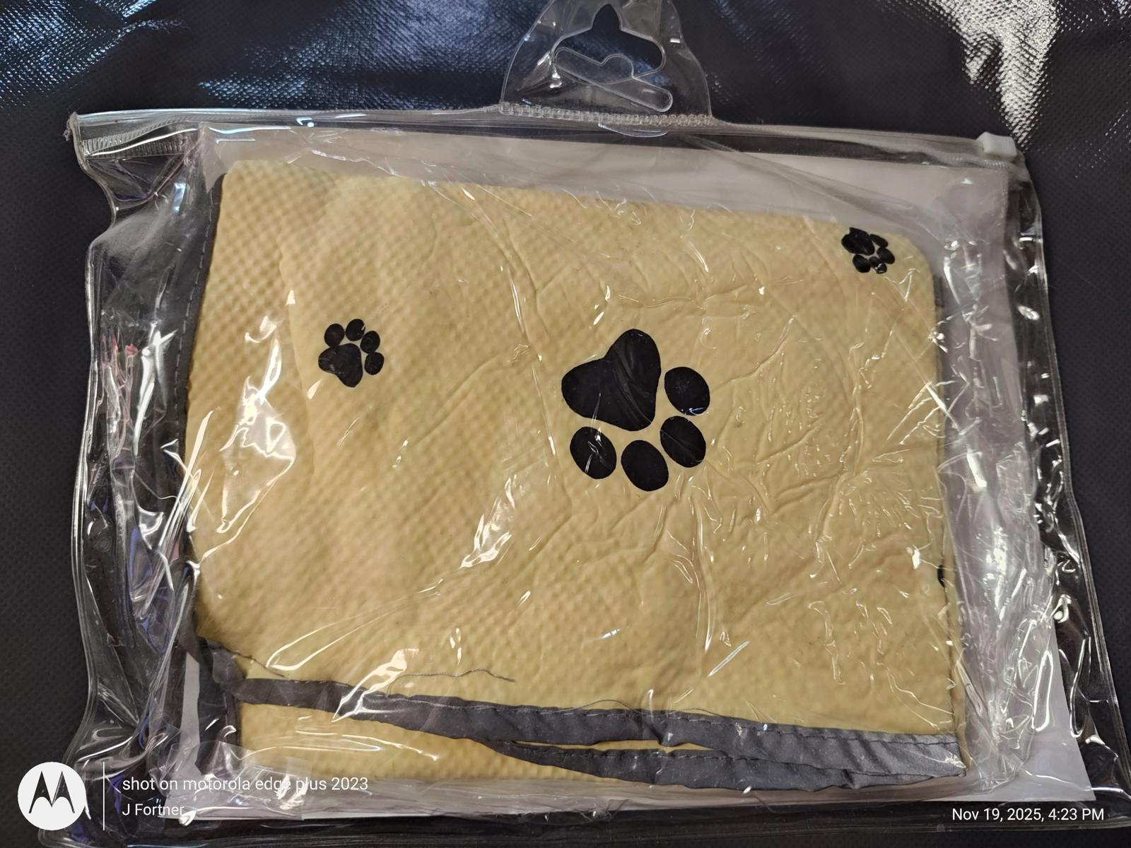 Pet Paw Print Disposable Tableware Set features a heart and paw designs in black on a beige background.