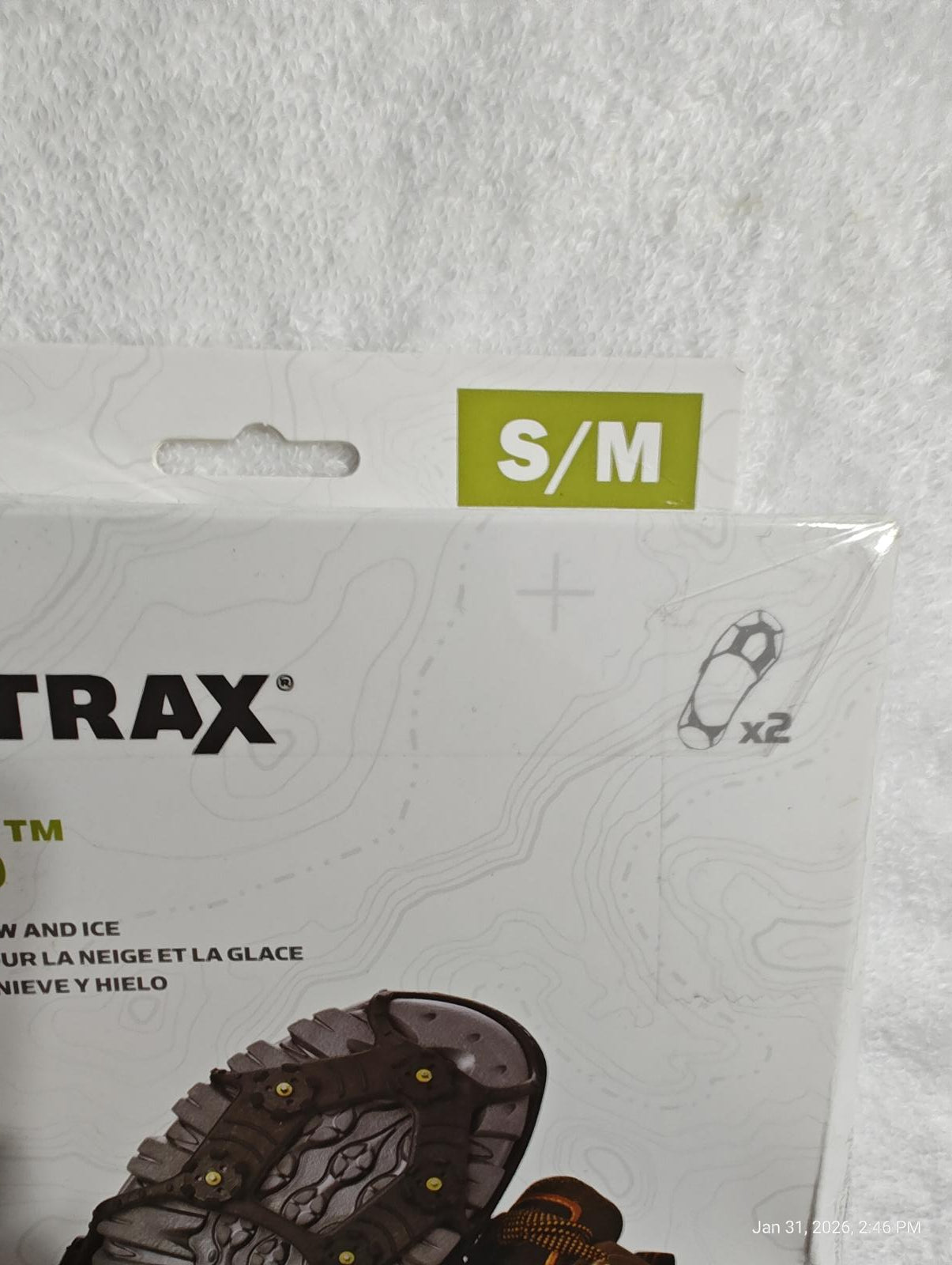 Trax S/M traction device for snow and ice with two spikes included.