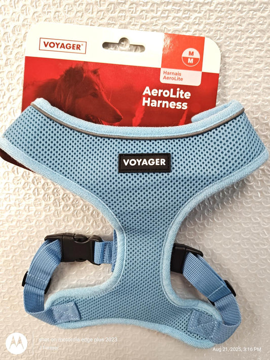 Voyager AeroLite Harness in light blue color, designed for comfort and breathability.