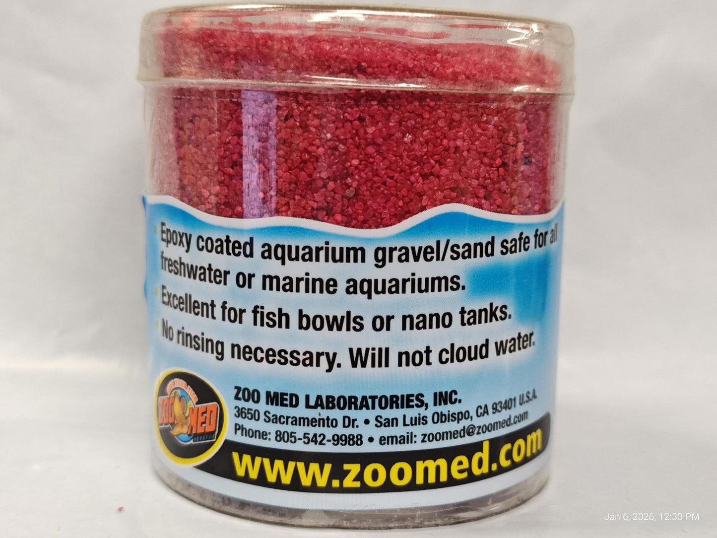 Zoomed aquarium gravel in red color, ideal for freshwater or marine aquariums.
